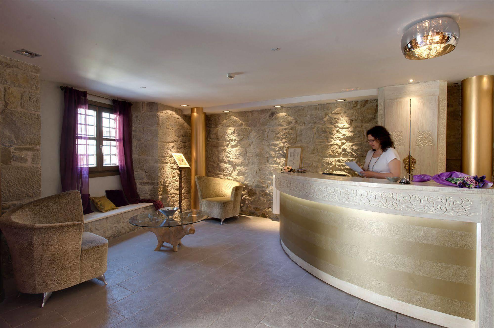 Hotel Palacio Del Obispo Graus Buitenkant foto
